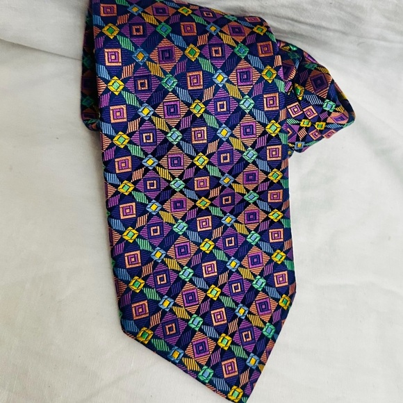 Dion Signature Silk Tie Geometric Print Handcrafted Canada EUC Quiet Luxury Prep - Picture 2 of 5
